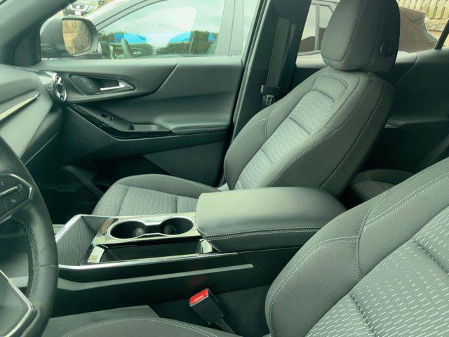 used 2025 Chevrolet Equinox car, priced at $27,827