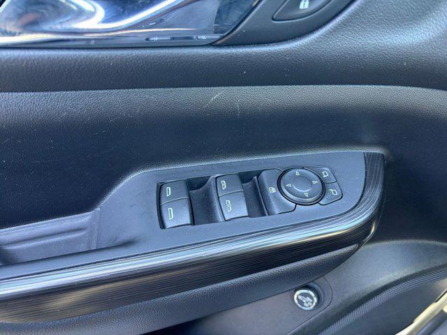 used 2023 GMC Acadia car, priced at $26,536