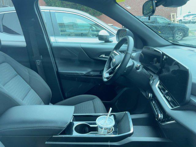 used 2025 Chevrolet Equinox car, priced at $27,827