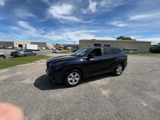 used 2023 Toyota Highlander car, priced at $34,592