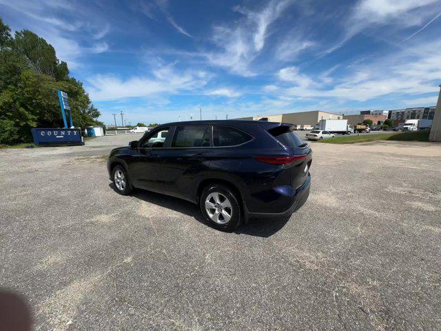 used 2023 Toyota Highlander car, priced at $34,592