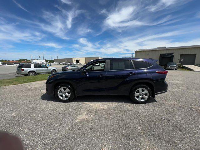 used 2023 Toyota Highlander car, priced at $34,592