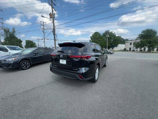 used 2023 Toyota Highlander car, priced at $35,043