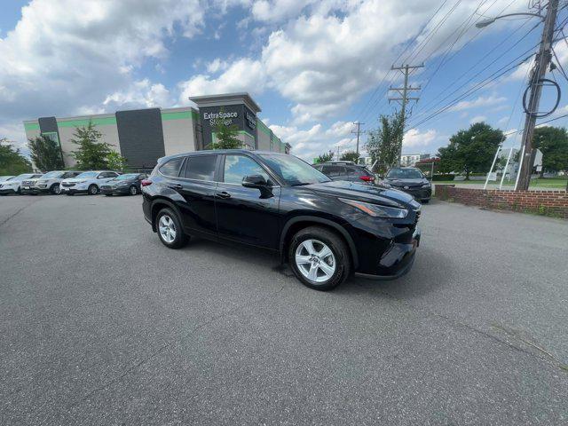 used 2023 Toyota Highlander car, priced at $35,043