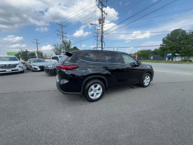 used 2023 Toyota Highlander car, priced at $35,043