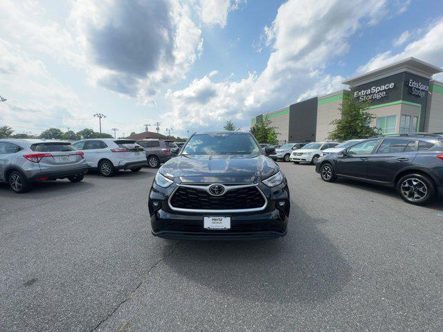 used 2023 Toyota Highlander car, priced at $35,043