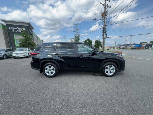 used 2023 Toyota Highlander car, priced at $35,043