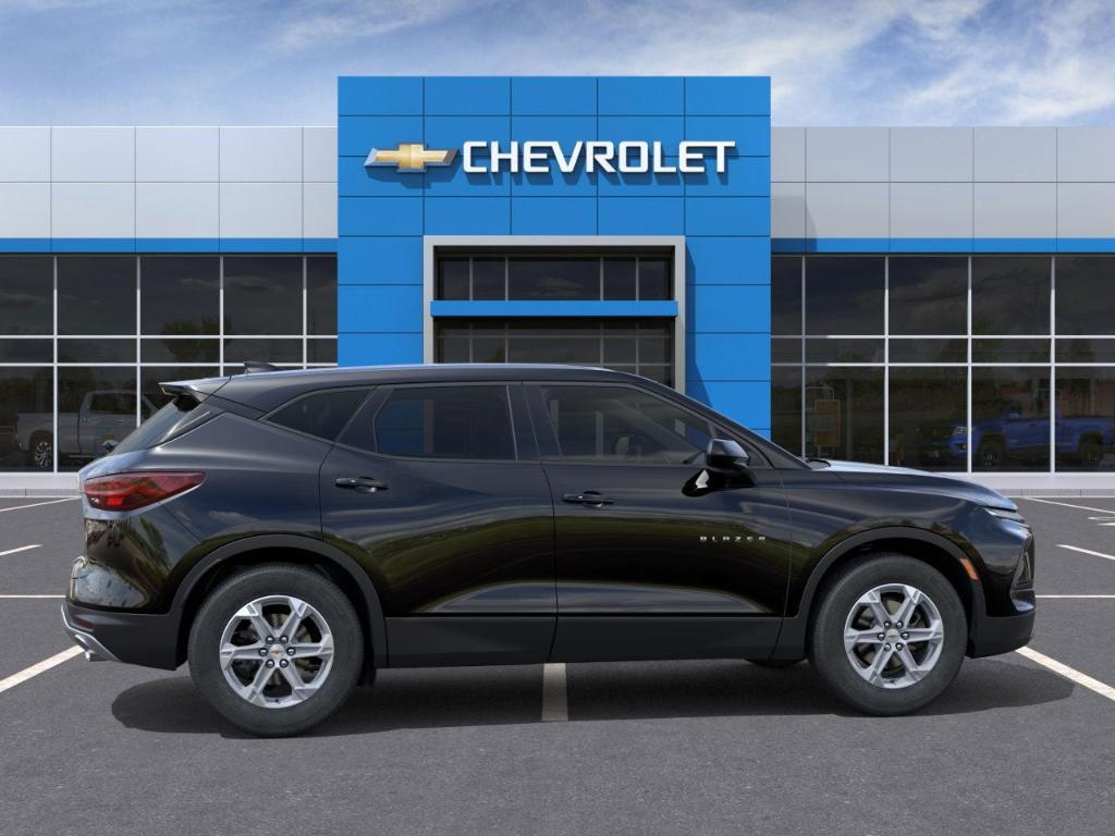 new 2025 Chevrolet Blazer car, priced at $33,116
