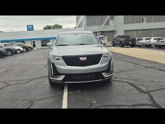 used 2024 Cadillac XT6 car, priced at $51,499