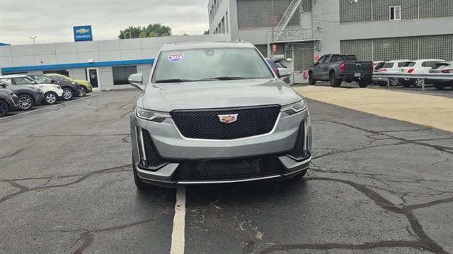 used 2024 Cadillac XT6 car, priced at $51,499