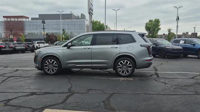 used 2024 Cadillac XT6 car, priced at $51,499
