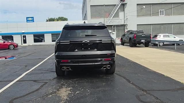 used 2024 Chevrolet Traverse car