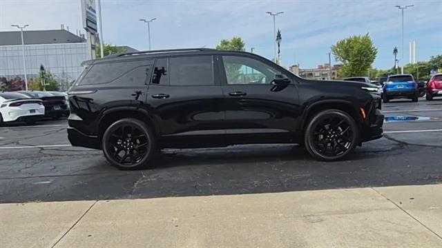 used 2024 Chevrolet Traverse car