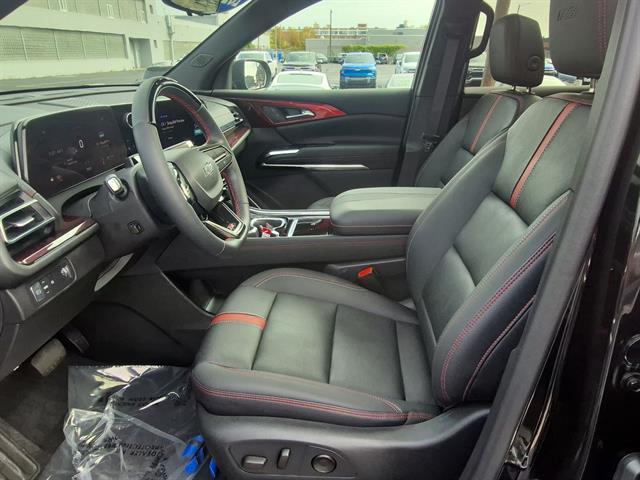 used 2024 Chevrolet Traverse car