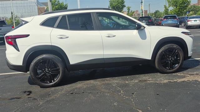 used 2024 Chevrolet Trax car, priced at $24,956