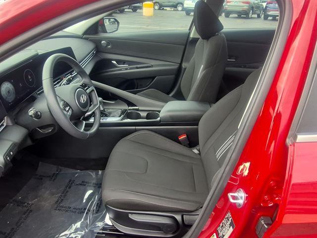 used 2025 Hyundai Elantra car