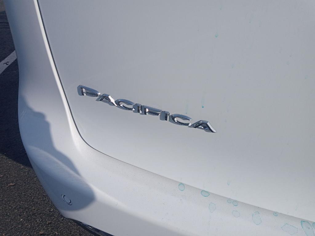 used 2023 Chrysler Pacifica car, priced at $31,995