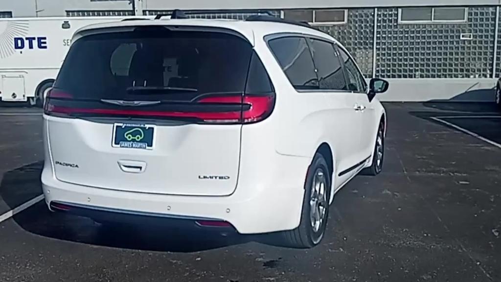 used 2023 Chrysler Pacifica car, priced at $31,995