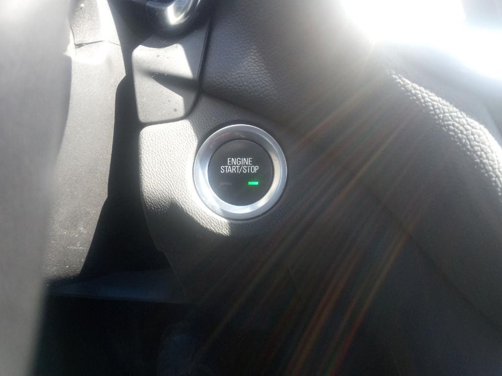 used 2022 Chevrolet Equinox car, priced at $21,500