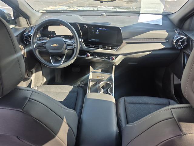 used 2025 Chevrolet Equinox car