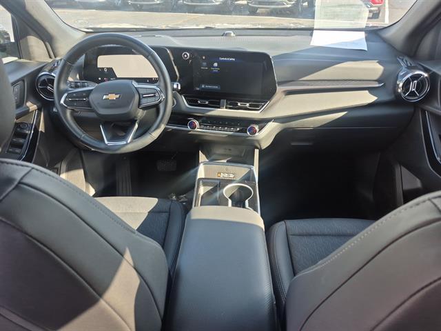 used 2025 Chevrolet Equinox car