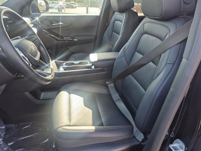 used 2025 Chevrolet Equinox car