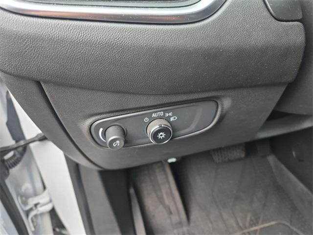 used 2022 Chevrolet Equinox car, priced at $19,999