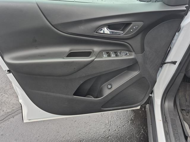 used 2022 Chevrolet Equinox car, priced at $19,999
