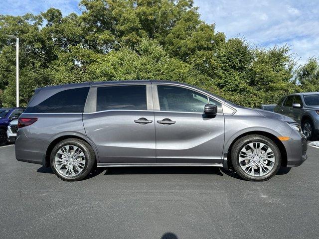 new 2025 Honda Odyssey car, priced at $48,005