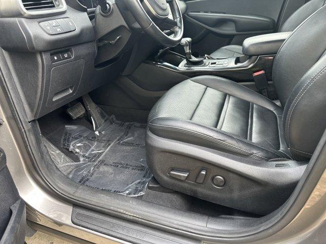 used 2019 Kia Sorento car, priced at $21,282