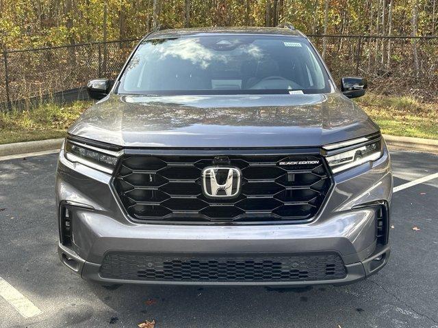 new 2025 Honda Pilot car, priced at $54,975