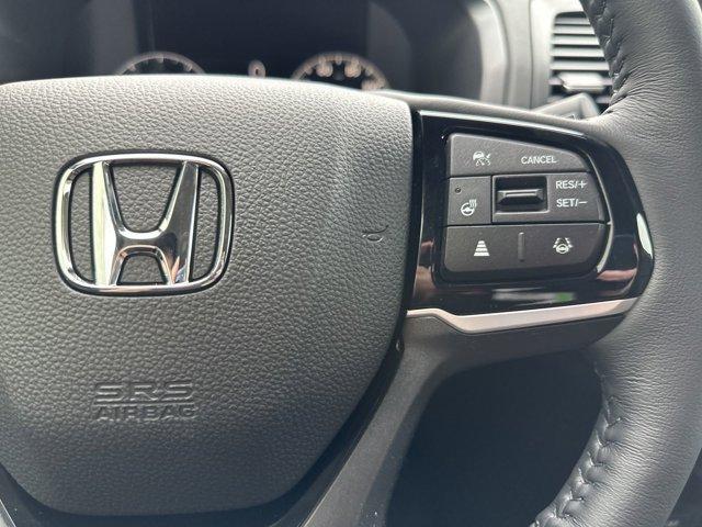 new 2025 Honda Odyssey car, priced at $52,275