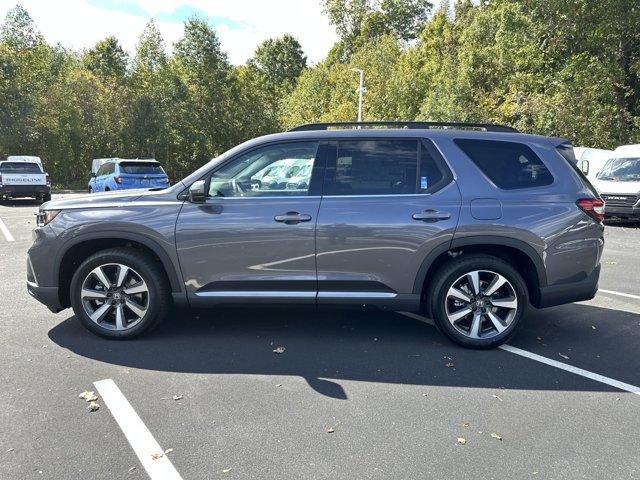 new 2025 Honda Pilot car, priced at $47,895