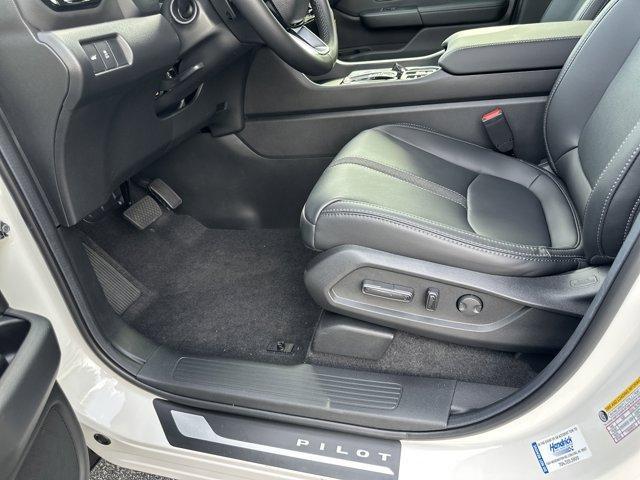 new 2025 Honda Pilot car, priced at $47,405