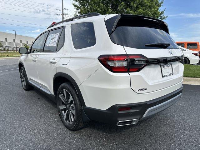 new 2025 Honda Pilot car, priced at $47,405