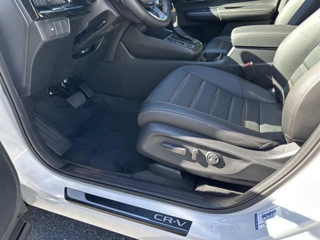 new 2026 Honda CR-V Hybrid car, priced at $42,155