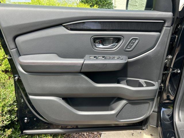 new 2025 Honda Pilot car, priced at $55,030