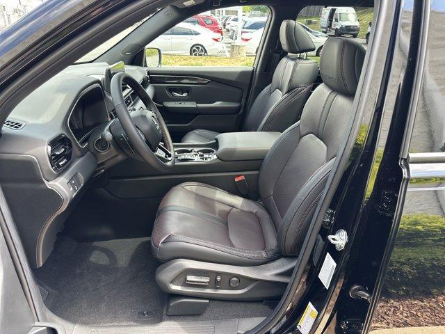 new 2025 Honda Pilot car, priced at $55,030