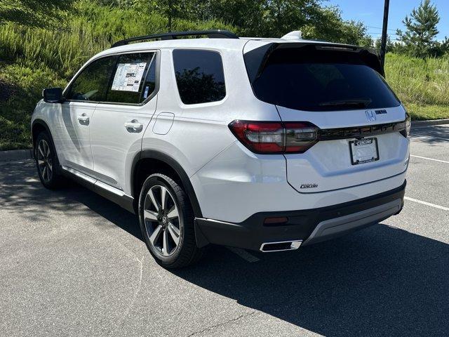 new 2025 Honda Pilot car, priced at $47,405
