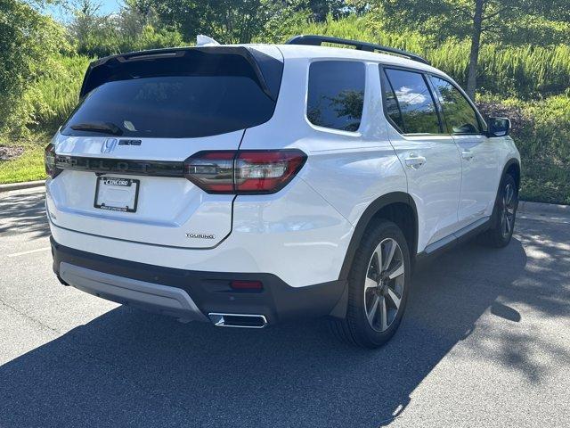 new 2025 Honda Pilot car, priced at $47,405