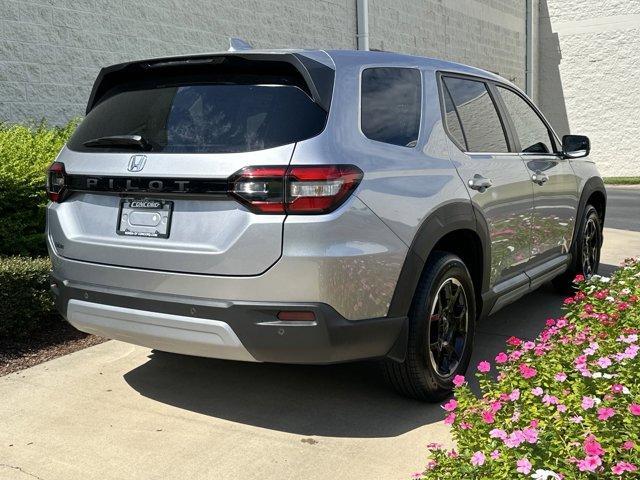 new 2025 Honda Pilot car, priced at $46,245