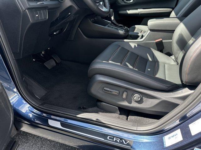 new 2026 Honda CR-V Hybrid car, priced at $39,175