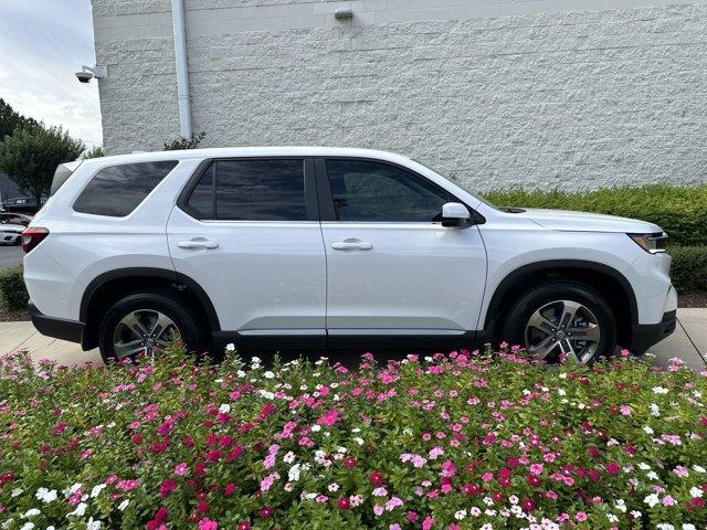 new 2025 Honda Pilot car, priced at $46,880