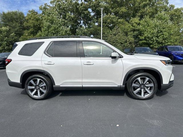 new 2025 Honda Pilot car, priced at $48,050