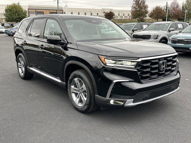 new 2025 Honda Pilot car, priced at $43,895