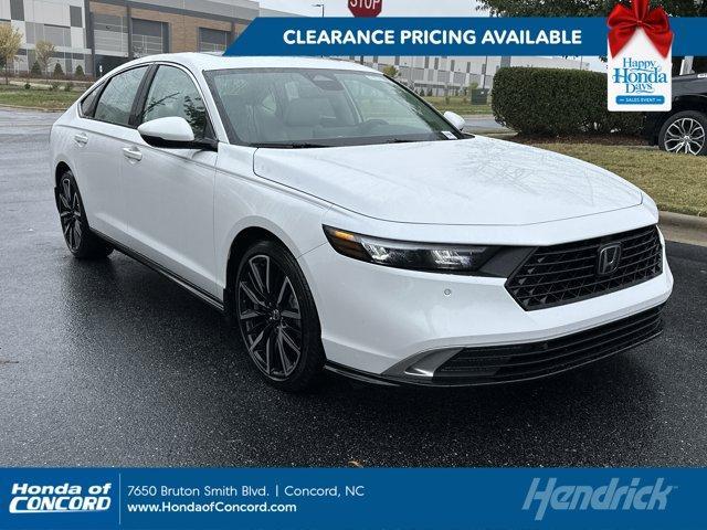 new 2025 Honda Accord Hybrid car, priced at $40,200