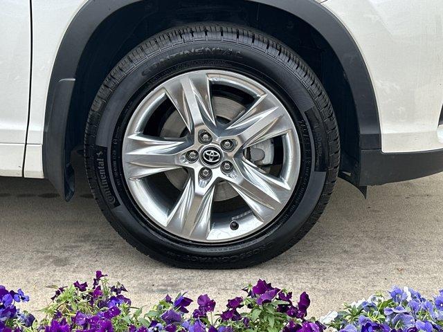 used 2017 Toyota Highlander car, priced at $19,382