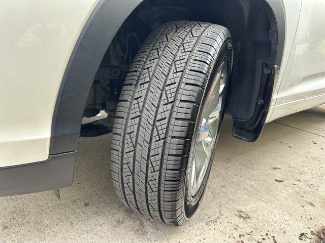 used 2017 Toyota Highlander car, priced at $19,382