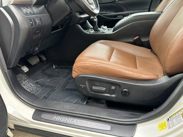 used 2017 Toyota Highlander car, priced at $19,382