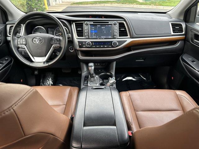 used 2017 Toyota Highlander car, priced at $19,382